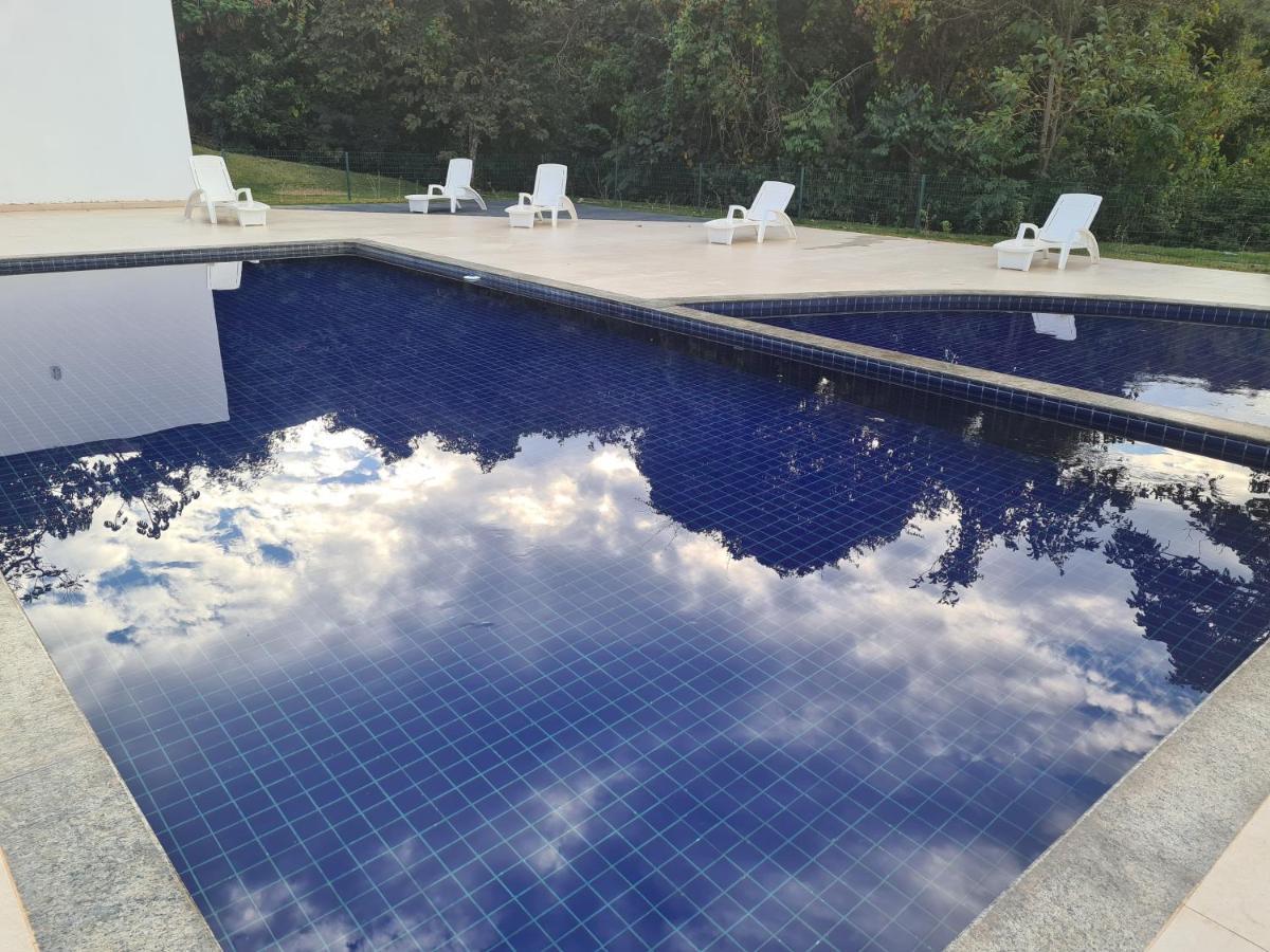 Escarpas Do Lago Vista Privilegiada Capitólio Eksteriør billede
